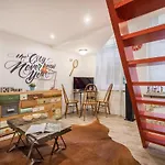 Megszunt-Bohemic Style Apartment With Jacuzzi & Terrace