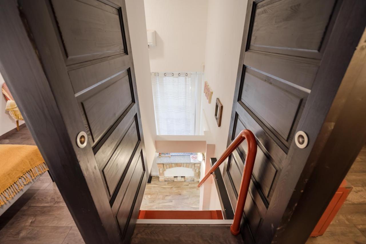 Megszunt-bohemic Style With Jacuzzi & Terrace Apartment Budapest