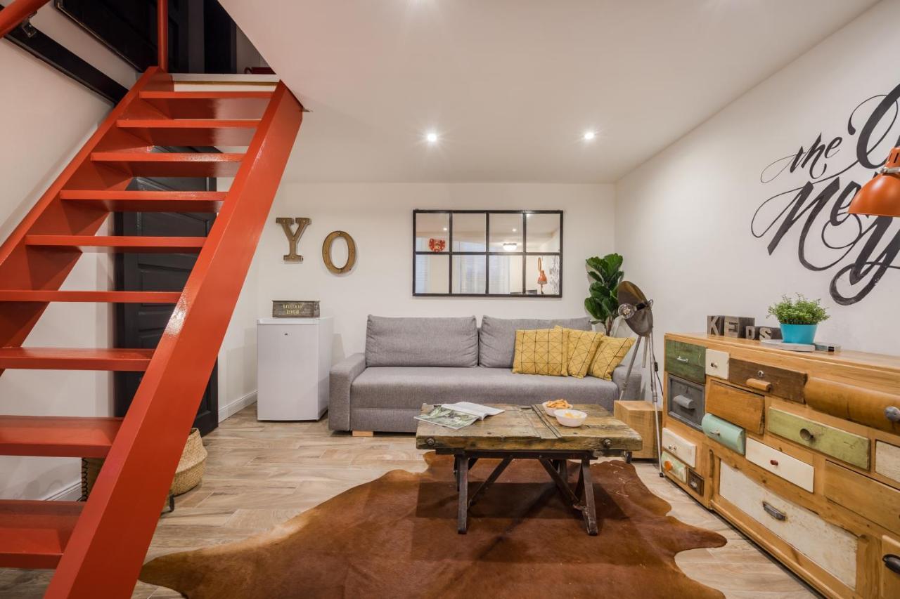 Apartment Megszunt-bohemic Style With Jacuzzi & Terrace *